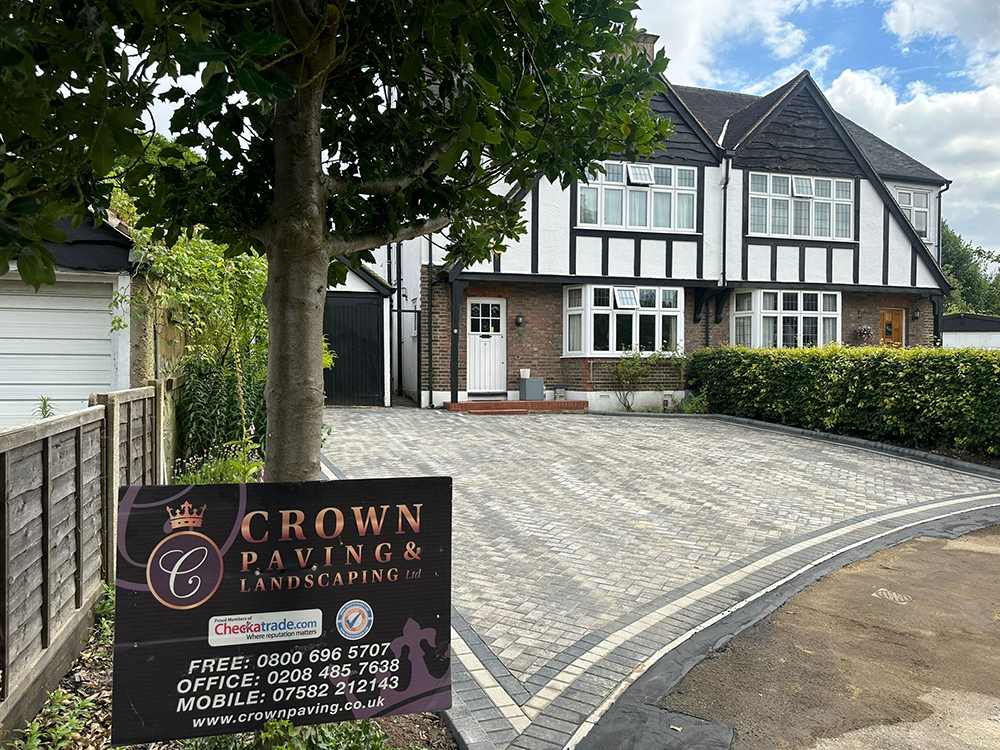 Grey block paving driveway in Dulwich
